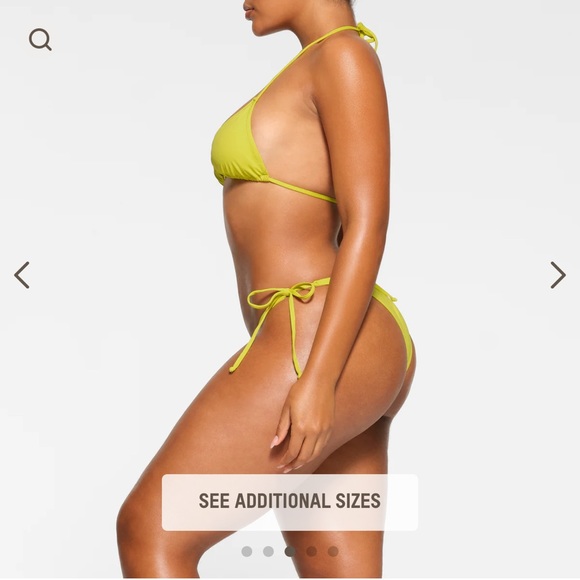 SKIMS - Signature Swim Triangle Top - Picture 4 of 6